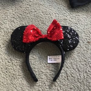Minnie mouse ears!